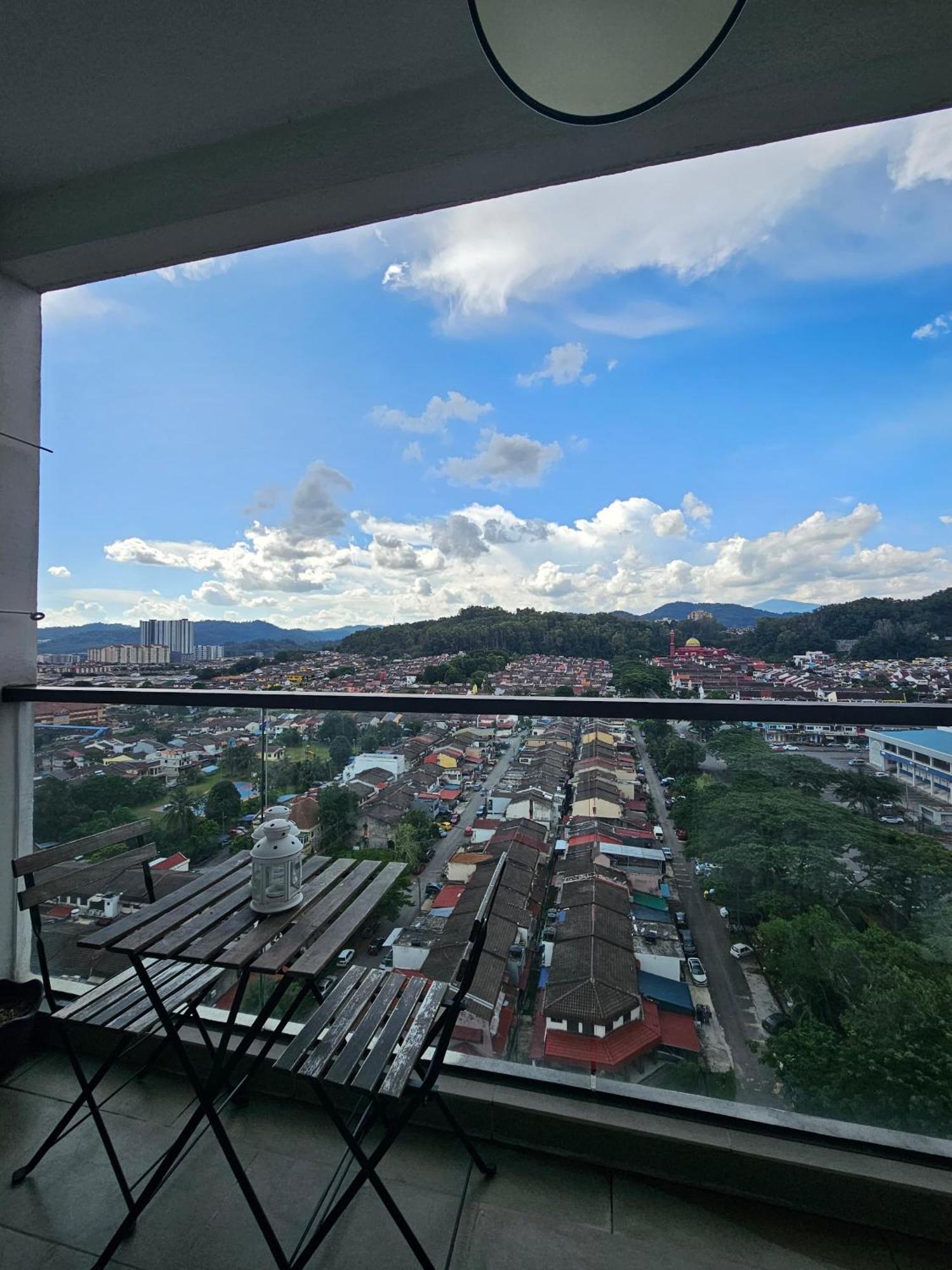 Urban 360 Batu Caves Sri Gombak Selayang Wifi Netflix By N&N Apartment Exterior photo